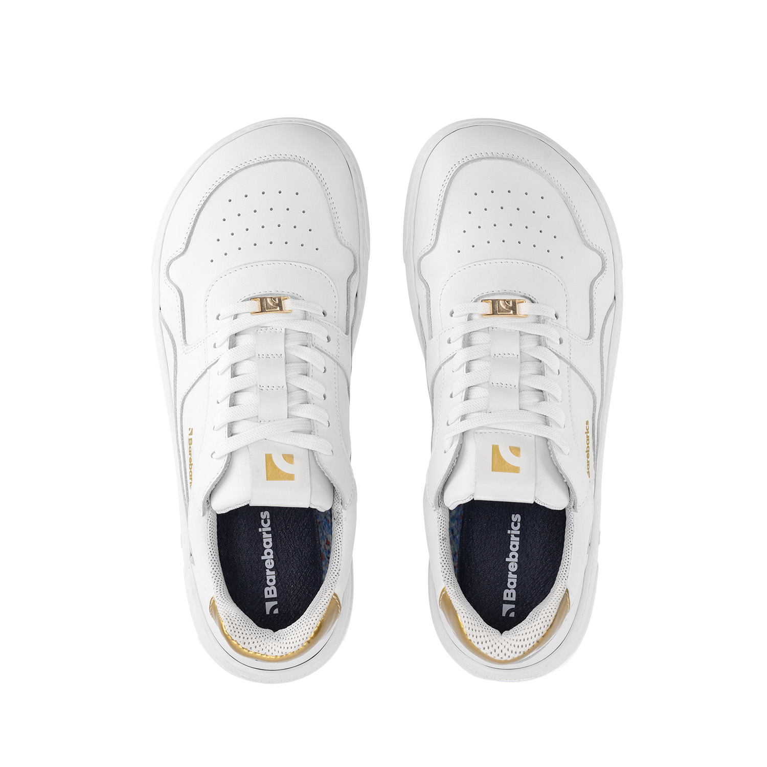 Barefoot Sneakers Barebarics Zing - White & Gold - Leather.
Anatomische Form - Die Turnschuhe passen an die Form der Füße.
Mehr info
moderner Städtestilin der Europäischen Union entworfen und handgefertigt, unter Verwendung lokaler nachhaltiger Materialienhervorragende Haltbarkeit und Farbechtheit der MaterialienDermodry Coolmax®-Technologie für kontinuierlichen Feuchtigkeitsaufnahmeerhältlich in den Größen 36-47 (europäische Maße)