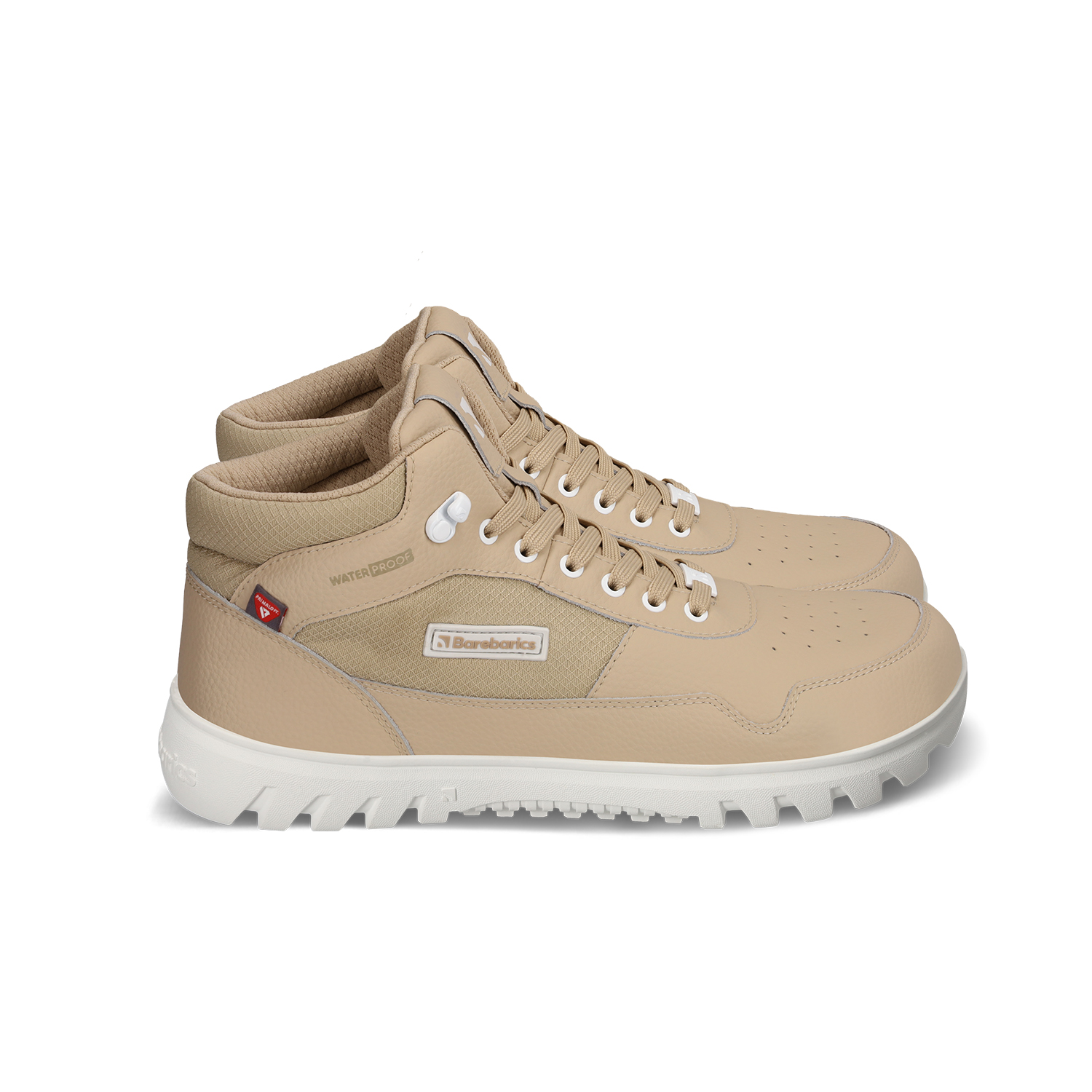 Barfußschuhe Barebarics UrbanEdge - Beige.
Barfußschuhe ahmen das Barfußgehen perfekt nach, so wie es die Natur vorgesehen hatwasserdichte, dampfdurchlässige Membran (jedes Paar besteht einen Wasserfestigkeitstest)Die Barebarics PowerGrip-Außensohle verfügt über ein Profil, das den Gang unterstützt und ein Ausrutschen verhindertDie verwendete Primaloft-Technologie ist das absolute Spitzenprodukt im Bereich der WärmeisolierungBarebarics-Logo auf dem Schuh, den Haken, den Schnürsenkeln und der SohleTaschenzunge sorgt für leichtes Anziehen und verhindert das Eindringen von Schnee oder SchmutzUnisex-Barfußschuhe für die kältesten Tagefür maximalen Komfort empfehlen wir die Kombination mit Baumwollsocken
Vorteile von Barfußschuhen:
flexible SohleZero Drop: Ferse und Zehen in einer Ebene für eine korrekte Haltunggeräumige Zehenbox für Ihre ZehenLeichter Schuh