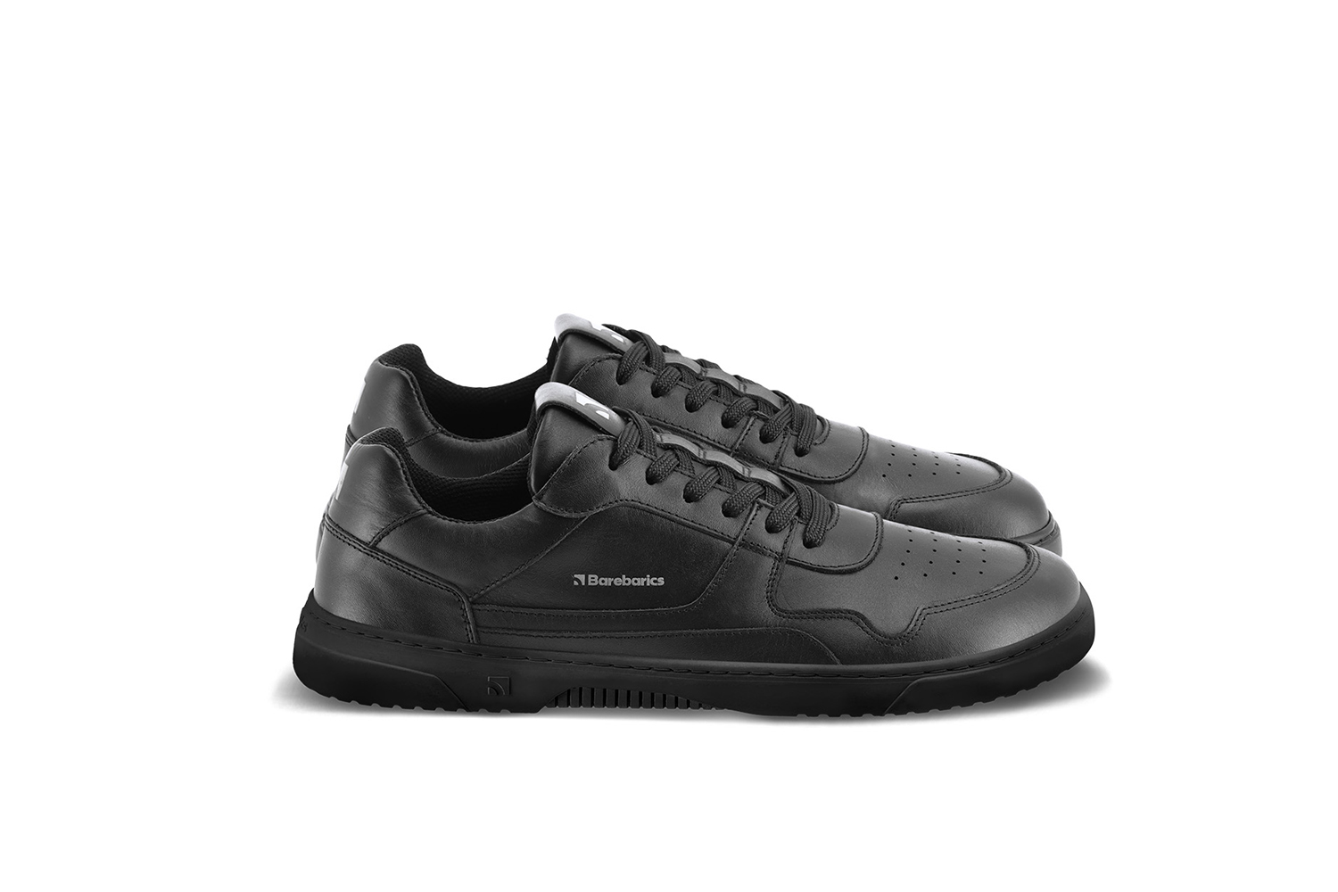 Barefoot Sneakers Barebarics Zing - Black - Leather.
Anatomische Form - Die Turnschuhe passen an die Form der Füße.
Mehr info
moderner Städtestilin der Europäischen Union entworfen und handgefertigt, unter Verwendung lokaler nachhaltiger Materialienhervorragende Haltbarkeit und Farbechtheit der MaterialienDermodry Coolmax®-Technologie für kontinuierlichen Feuchtigkeitsaufnahmeerhältlich in den Größen 36-47 (europäische Maße)