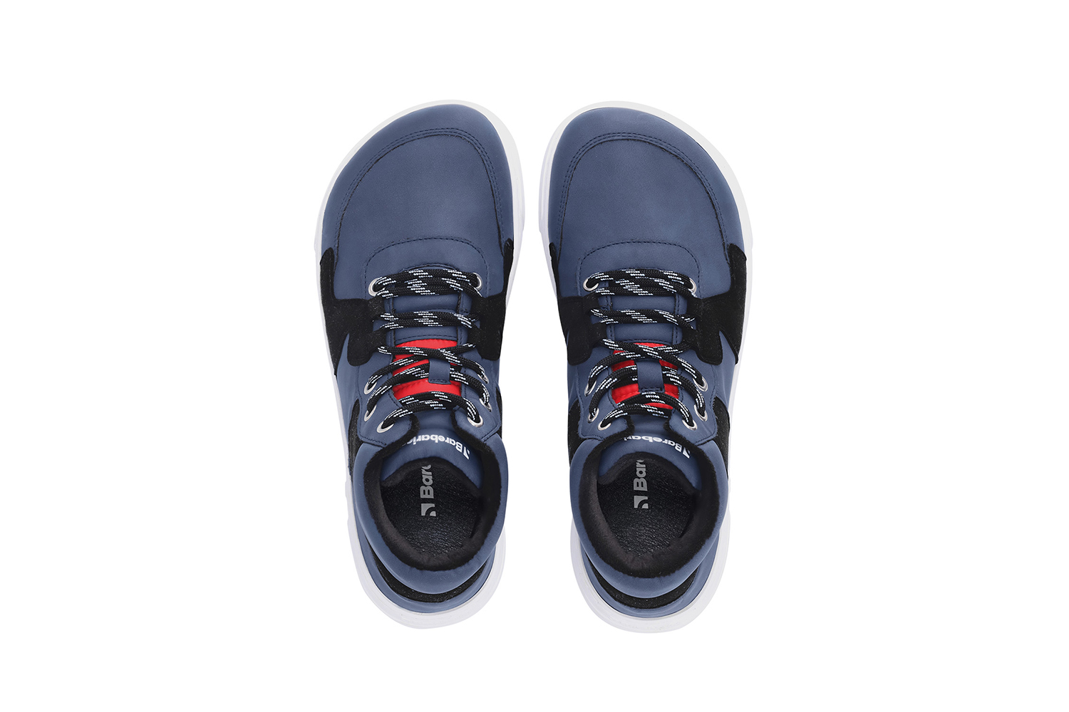 Barefoot Sneakers Barebarics Lynx - Dark Blue & White.
Die Barebarics-Sneaker werden nach einem umweltfreundlichen Verfahren hergestellt.
Das Obermaterial besteht aus synthetischem Nubuk und synthetischem Velours.Das Futter besteht aus Polyester, das sich sehr weich und angenehm anfühlt und der Ferse einen hohen Komfort bietet.Die Sohle ist aus weichem, synthetischem Gummi mit hoher Verschleißfestigkeit gefertigt.Die ComfortGrip-Laufsohle ist für bequeme Bewegung und die Erkundung neuer Orte konzipiert, nicht nur im Großstadtdschungel.Die Einlegesohle ist herausnehmbar und besteht aus PU-Rezyklat und Mikrofaser, die für hervorragende Atmungsaktivität sorgen und die Füße trocken halten.


Barfuß-Eigenschaften
Anatomische Form - Die Turnschuhe passen an die Form der Füße.
Mehr info
moderner Städtestilin der Europäischen Union entworfen und handgefertigt, unter Verwendung lokaler nachhaltiger Materialienhervorragende Haltbarkeit und Farbechtheit der MaterialienDermodry Coolmax®-Technologie für kontinuierlichen Feuchtigkeitsaufnahmeerhältlich in den Größen 36-47 (europäische Maße)